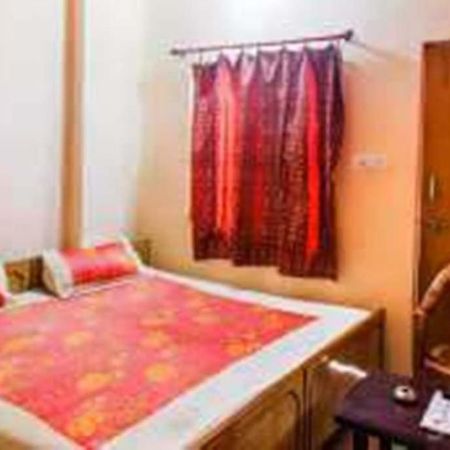 Oyo 23139 Natraj Inn Varanasi Eksteriør bilde